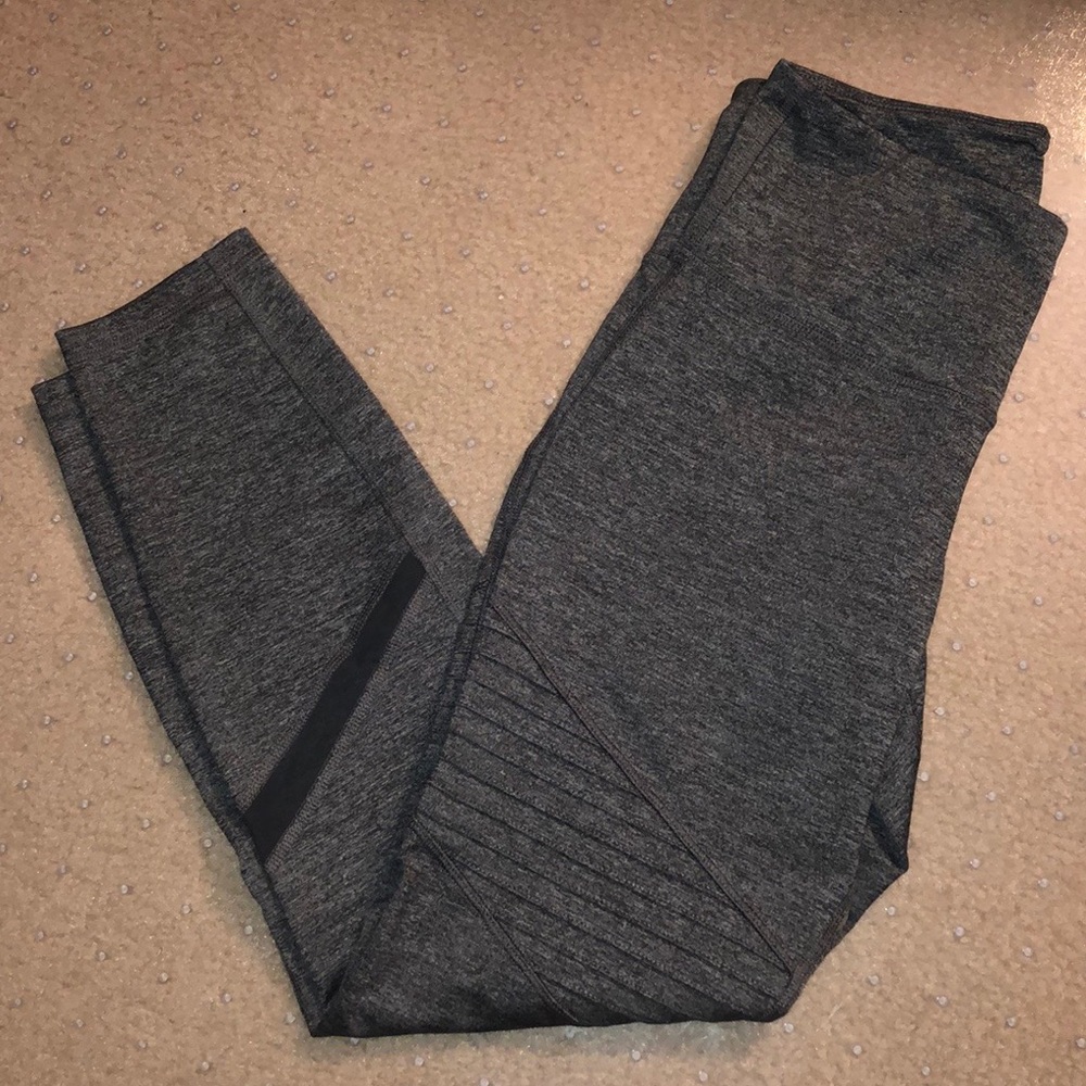 Athletic grey leggings
